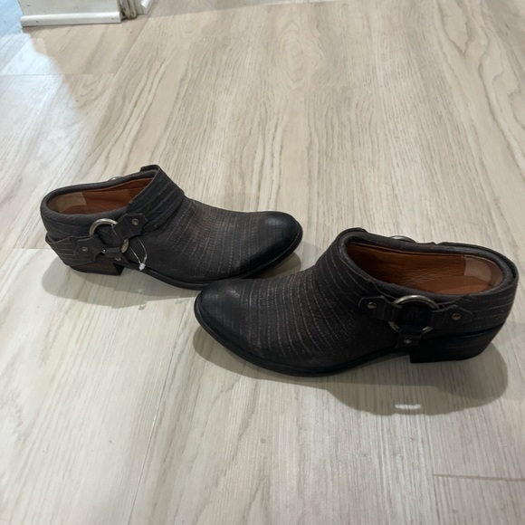 New Frye Harness Mule Clogs - Picture 1 of 5
